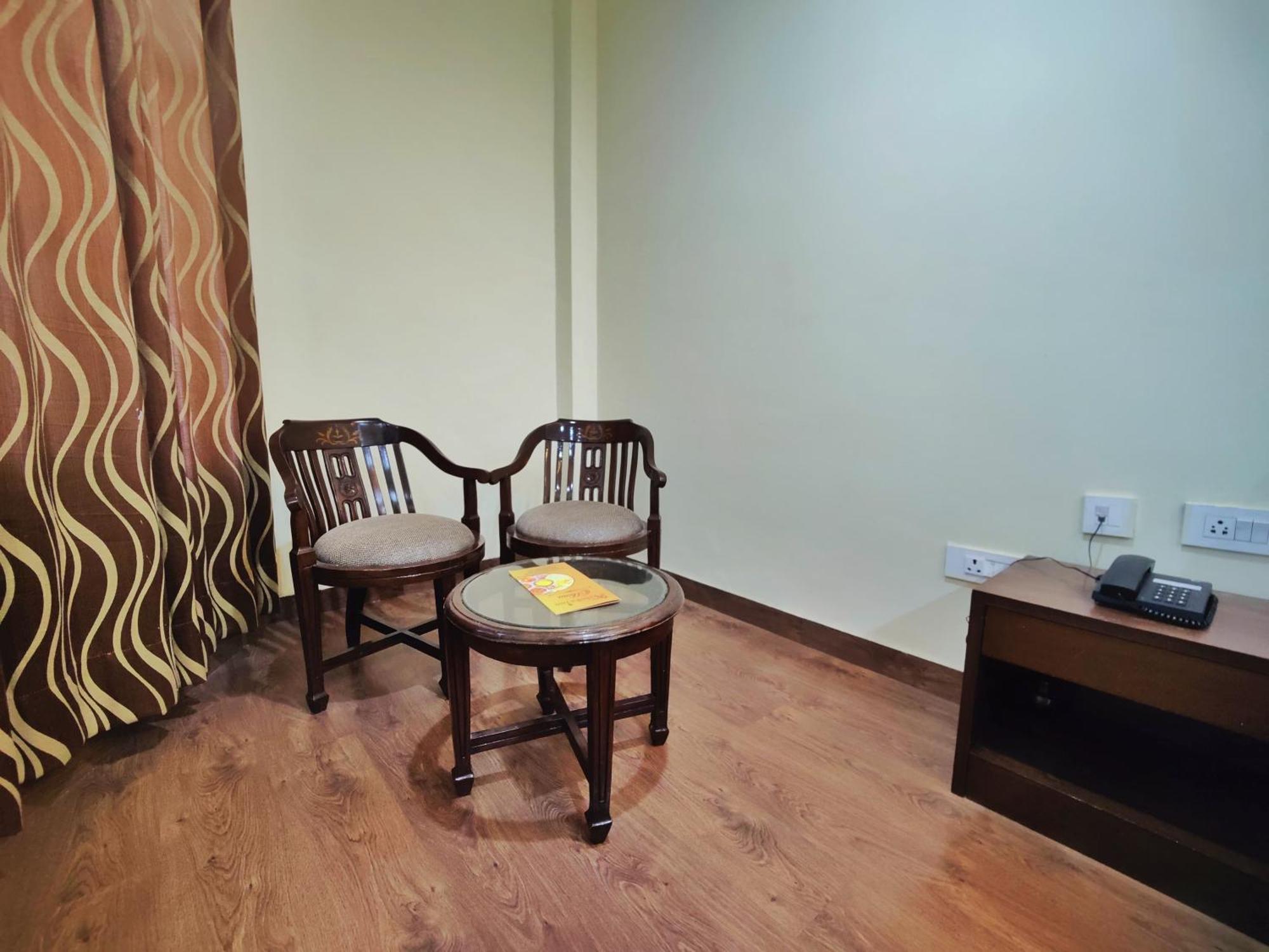 The Ashoka Inn 300Mts Walkable From Mall Road Σίμλα Εξωτερικό φωτογραφία