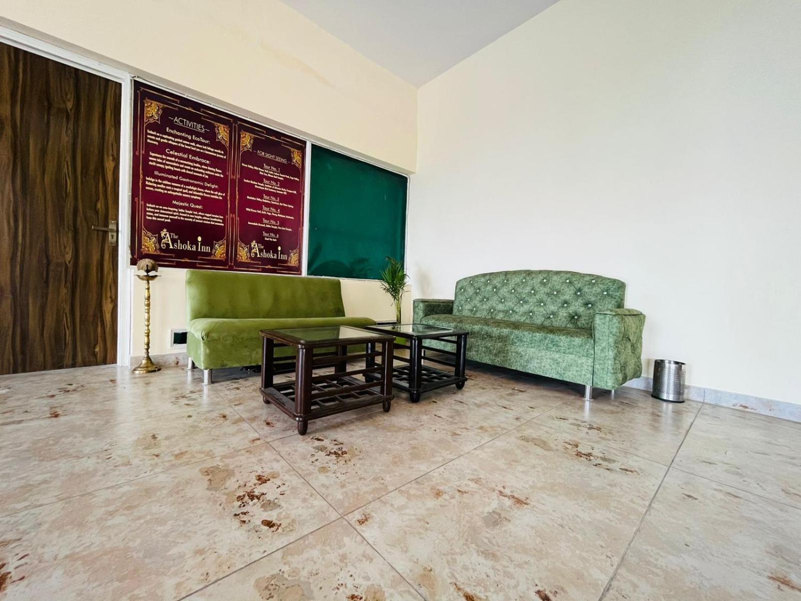 The Ashoka Inn 300Mts Walkable From Mall Road Σίμλα Εξωτερικό φωτογραφία
