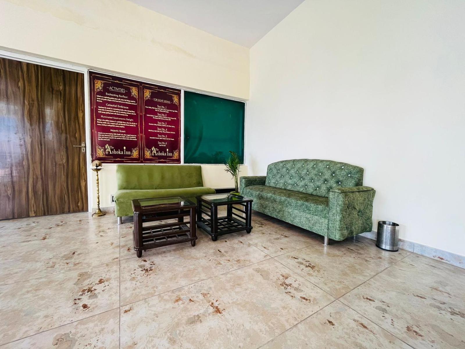The Ashoka Inn 300Mts Walkable From Mall Road Σίμλα Εξωτερικό φωτογραφία