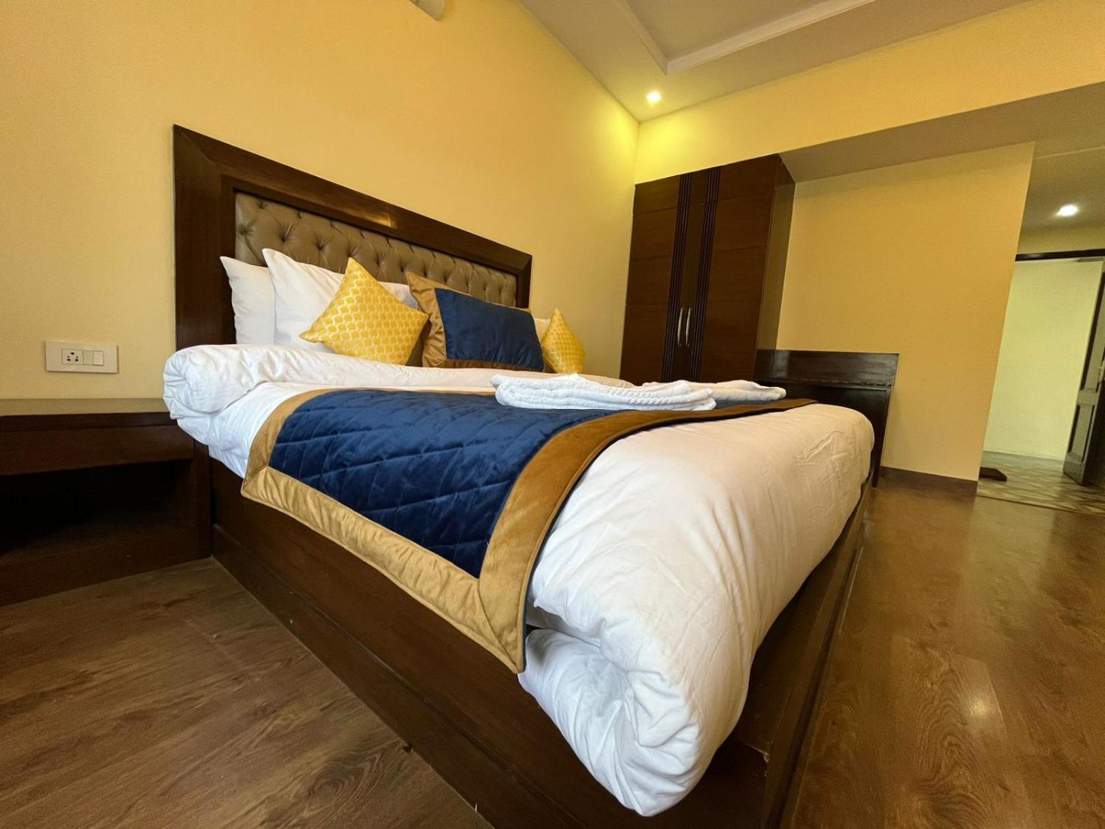 The Ashoka Inn 300Mts Walkable From Mall Road Σίμλα Εξωτερικό φωτογραφία