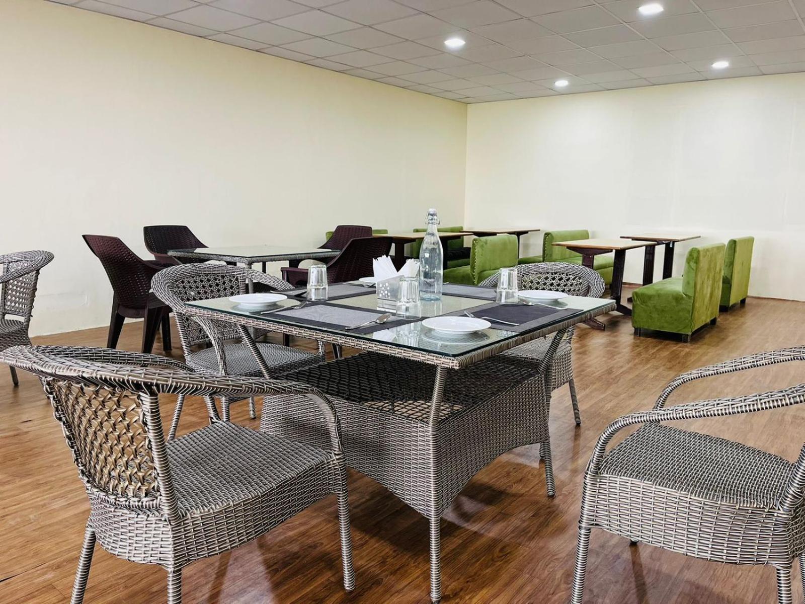 The Ashoka Inn 300Mts Walkable From Mall Road Σίμλα Εξωτερικό φωτογραφία